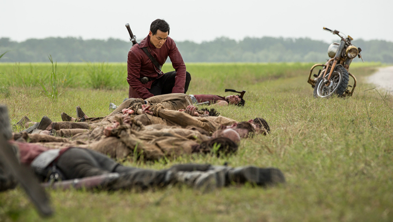 Illustration for article titled Into the Badlands Premiere: AMC's Martial Arts Drama Is Bloody and Spellbinding